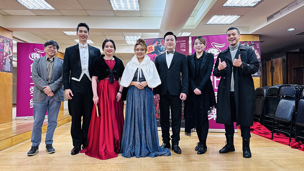 台北愛樂歌劇坊搬演雷哈爾《風流寡婦》穿梭古今 引領觀眾重回巴黎美好年代
