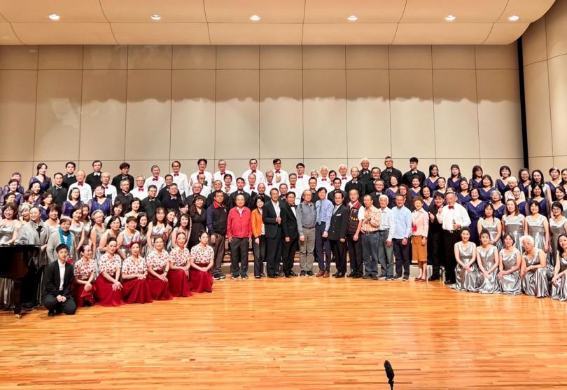 北花124人聯演20首歌舞動人聲